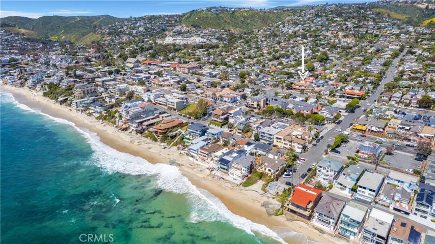 387 Oak Street, Laguna Beach, California 92651