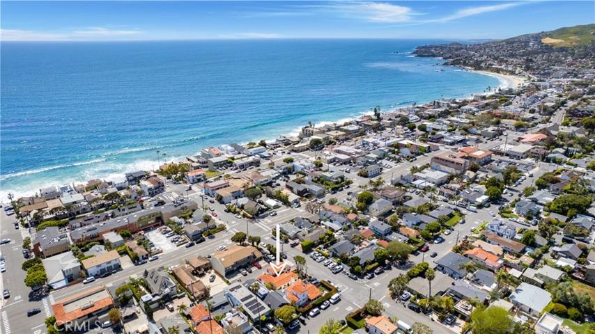 387 Oak Street, Laguna Beach, California 92651