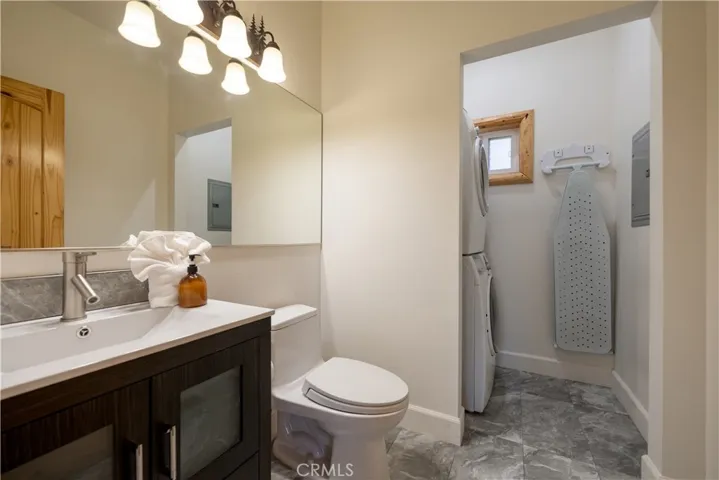 373 Georgia Street, Big Bear Lake, California 92315