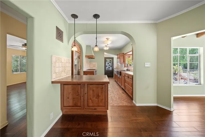 10723 Lurline, Chatsworth, California 91311