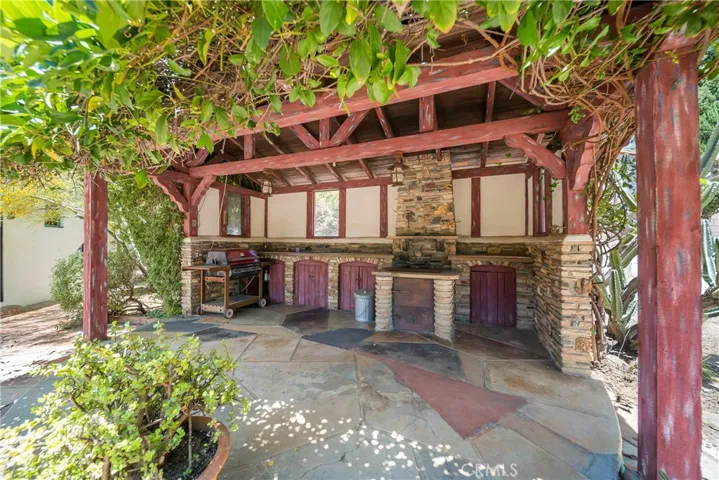 10723 Lurline, Chatsworth, California 91311