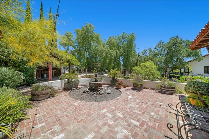 10723 Lurline, Chatsworth, California 91311