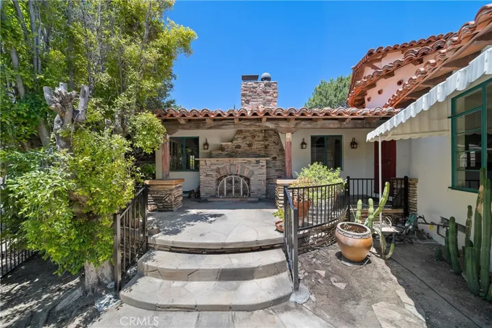 10723 Lurline, Chatsworth, California 91311