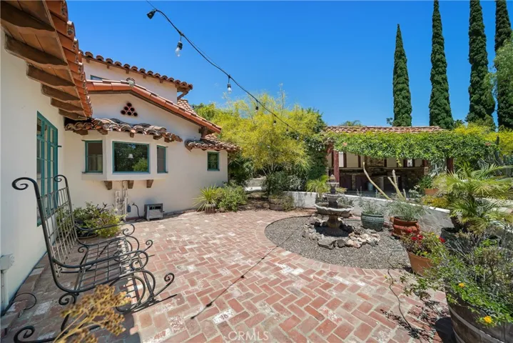 10723 Lurline, Chatsworth, California 91311