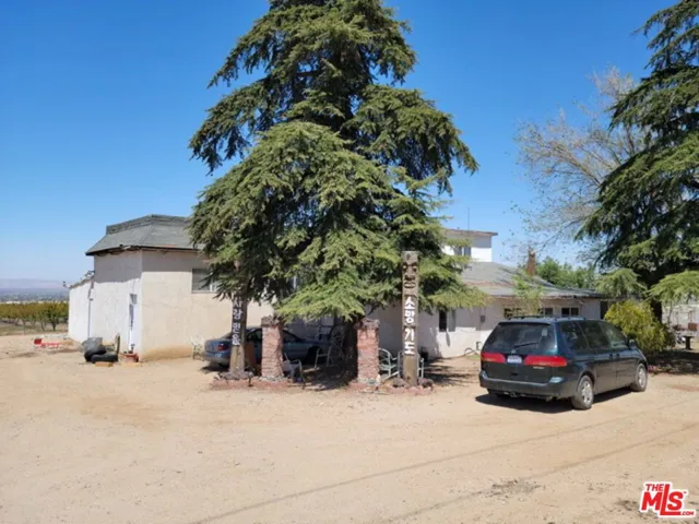 8630 Sheep Creek Road, Phelan, California 92371
