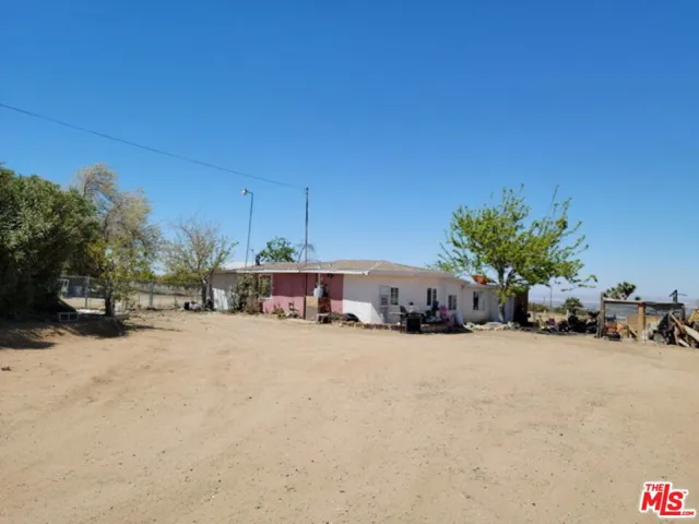 8630 Sheep Creek Road, Phelan, California 92371