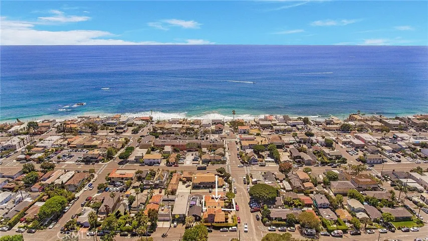 387 Oak Street, Laguna Beach, California 92651