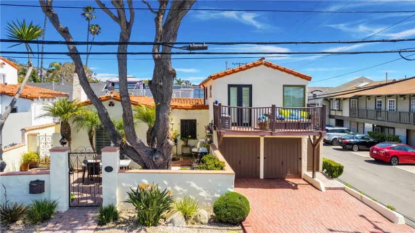 387 Oak Street, Laguna Beach, California 92651