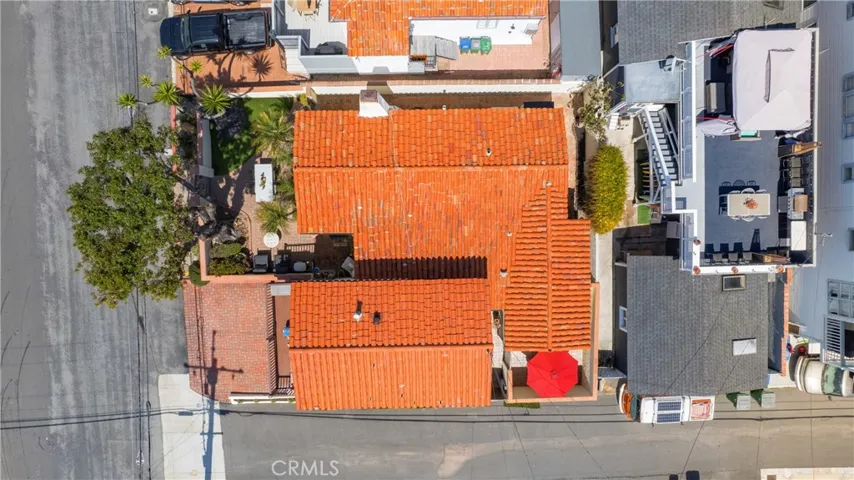 387 Oak Street, Laguna Beach, California 92651