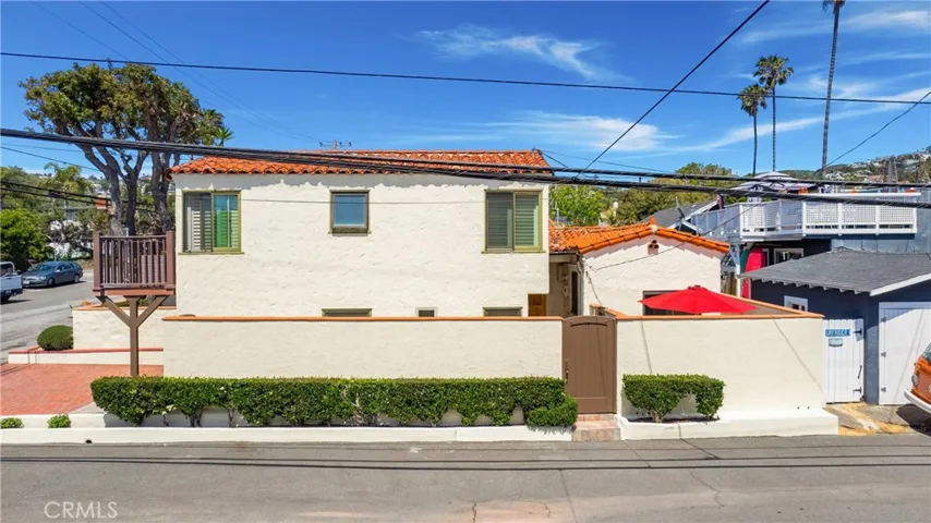 387 Oak Street, Laguna Beach, California 92651