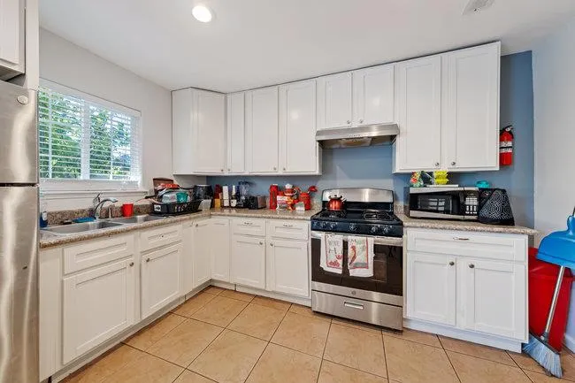 2946 E 29th Street, Oakland, California 94601 home-pic-31