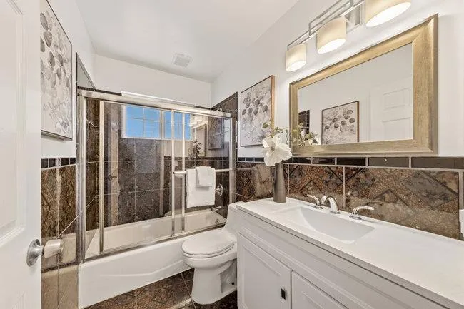 2946 E 29th Street, Oakland, California 94601 home-pic-18
