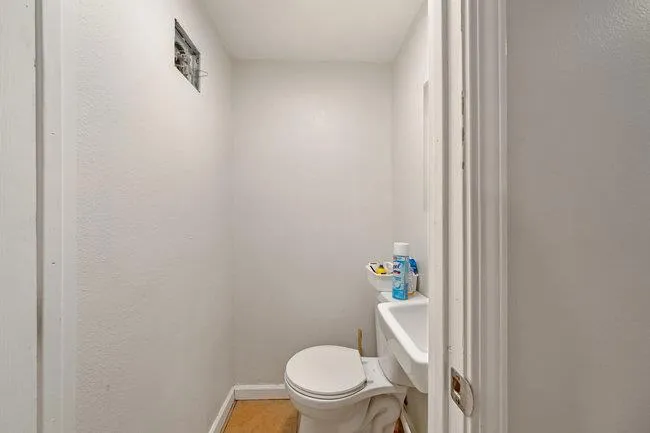 2946 E 29th Street, Oakland, California 94601 home-pic-34
