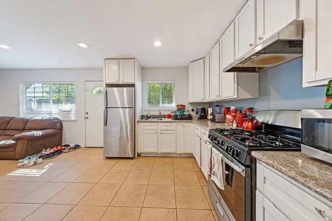 2946 E 29th Street, Oakland, California 94601 home-pic-32