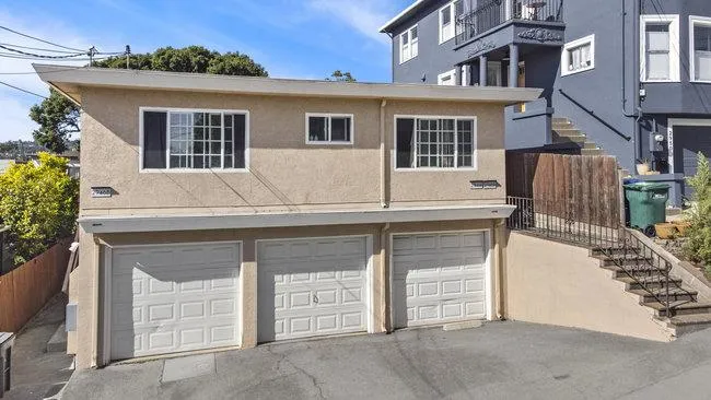 2946 E 29th Street, Oakland, California 94601 home-pic-45