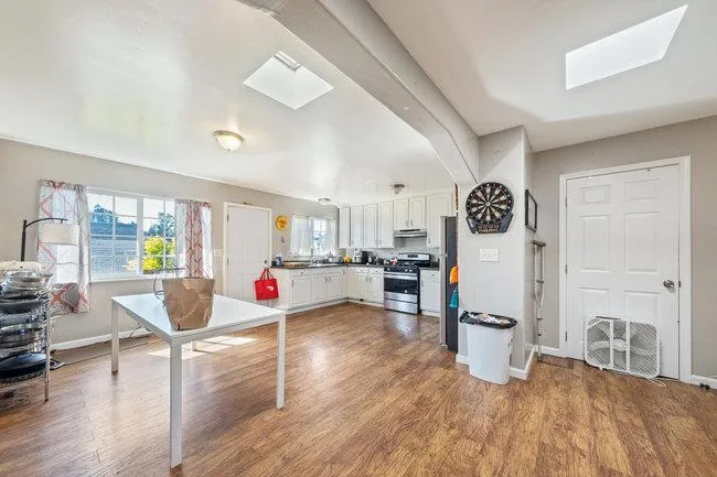 2946 E 29th Street, Oakland, California 94601 home-pic-26