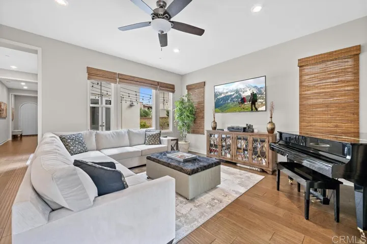 6654 Elegante Way, San Diego, California 92130
