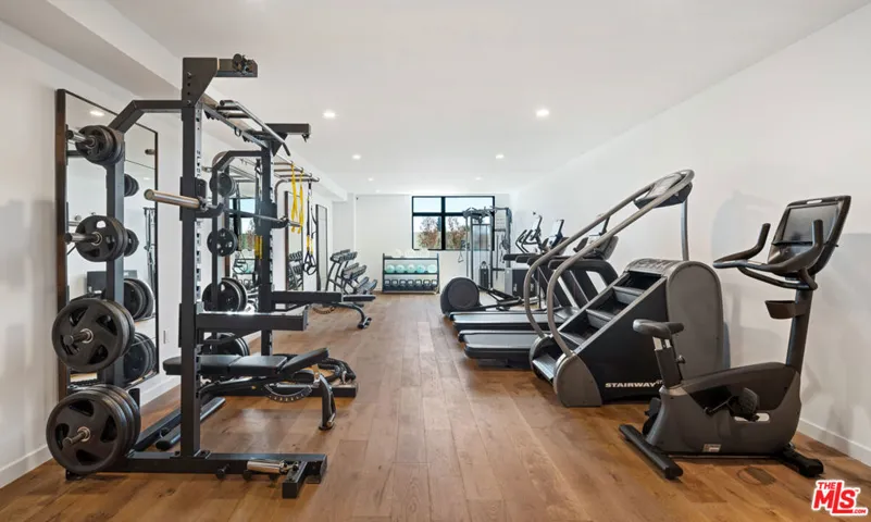 1112 Locust Avenue 717, Long Beach, California 90813