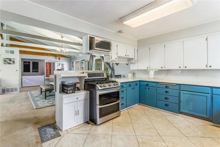 111 Oak Valley, Beaumont, California 92223