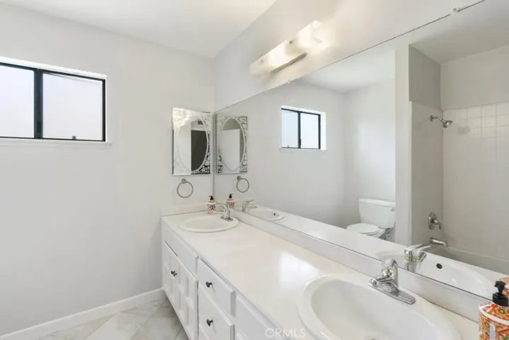 Upstairs Hall Bath