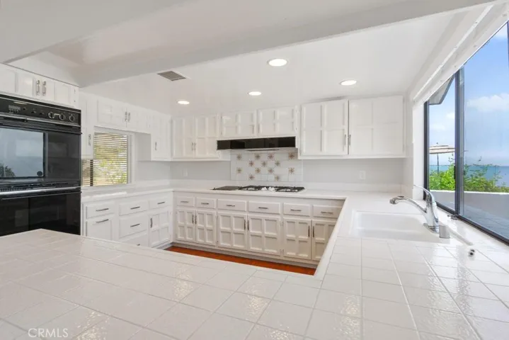 641 Vista Valinda, San Clemente, California 92672