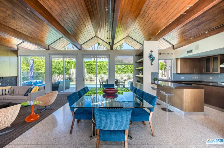 1733 Royal Palm Court, Palm Springs, California 92262