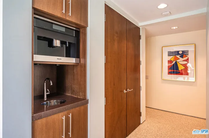 1733 Royal Palm Court, Palm Springs, California 92262