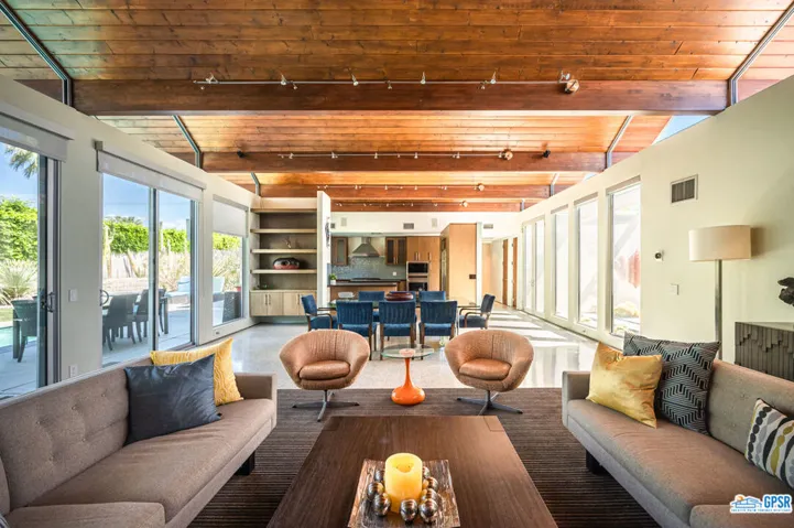 1733 Royal Palm Court, Palm Springs, California 92262