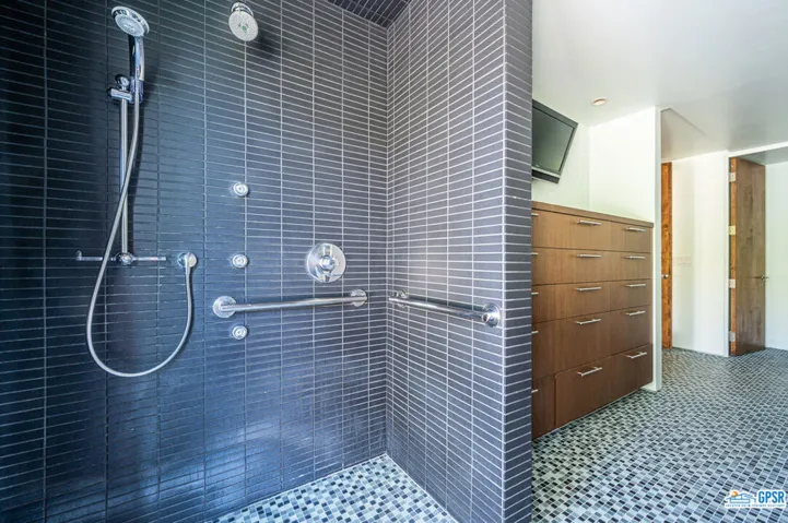 1733 Royal Palm Court, Palm Springs, California 92262