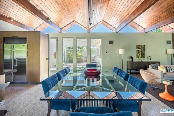 1733 Royal Palm Court, Palm Springs, California 92262