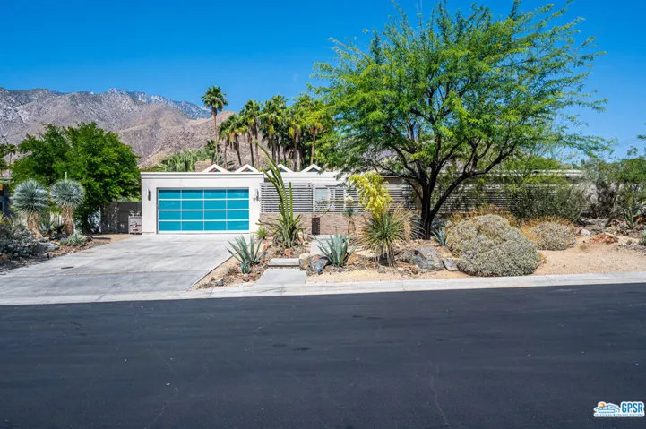 1733 Royal Palm Court, Palm Springs, California 92262