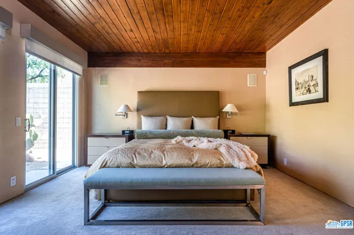 1733 Royal Palm Court, Palm Springs, California 92262