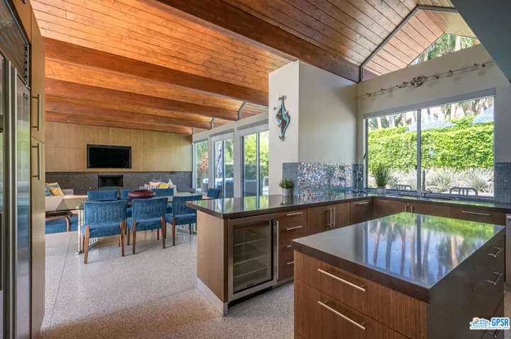 1733 Royal Palm Court, Palm Springs, California 92262
