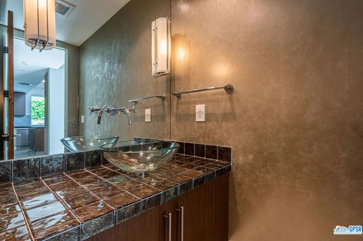 1733 Royal Palm Court, Palm Springs, California 92262