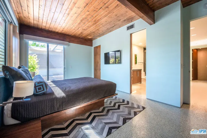 1733 Royal Palm Court, Palm Springs, California 92262