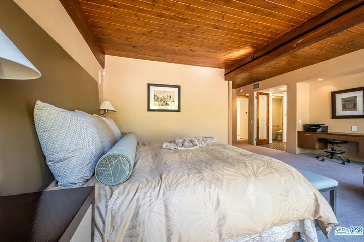 1733 Royal Palm Court, Palm Springs, California 92262
