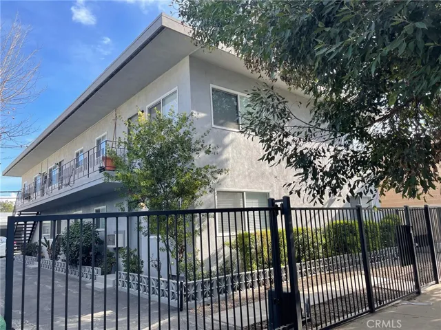 21317 Costanso Street, Woodland Hills, California 91364