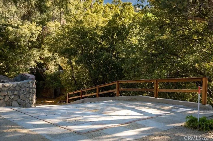 2301 Woodland Drive, Pine Mountain Club, California 93222