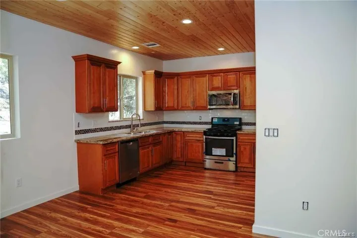 2301 Woodland Drive, Pine Mountain Club, California 93222