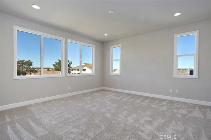 12934 Davona Dale, Apple Valley, California 92308