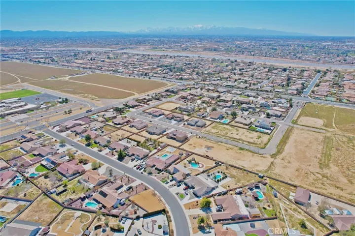 12934 Davona Dale, Apple Valley, California 92308