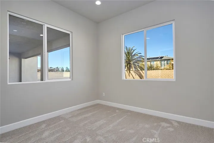 12934 Davona Dale, Apple Valley, California 92308