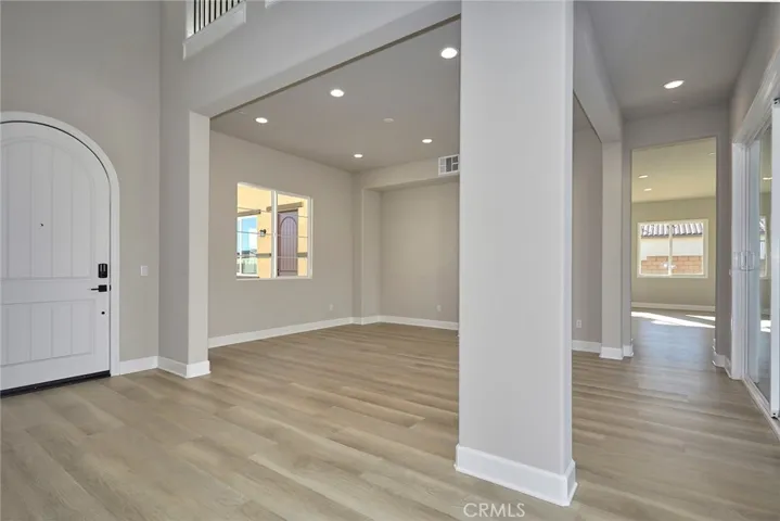 12934 Davona Dale, Apple Valley, California 92308