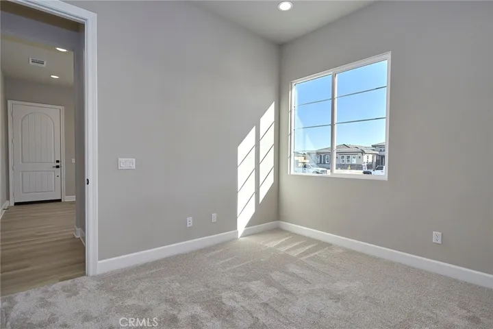 12934 Davona Dale, Apple Valley, California 92308