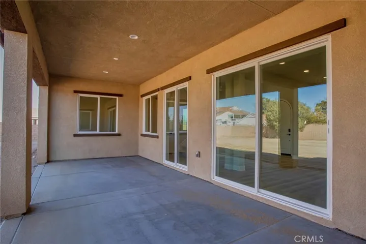 12934 Davona Dale, Apple Valley, California 92308