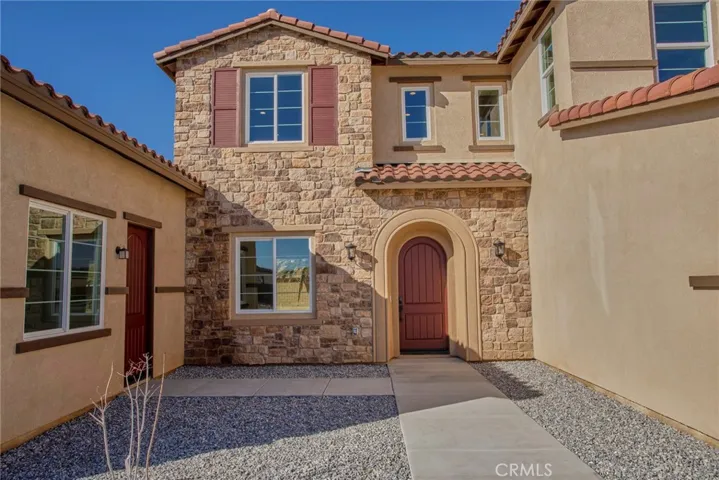 12934 Davona Dale, Apple Valley, California 92308
