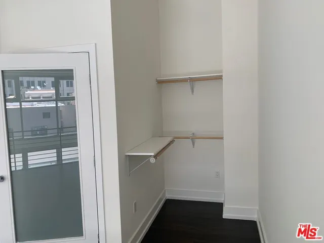 727 W 7th Street Unit PH-1304, Los Angeles, California 90017