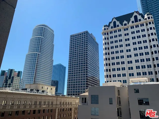 727 W 7th Street Unit PH-1304, Los Angeles, California 90017