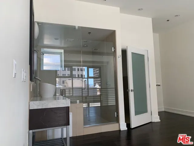 727 W 7th Street Unit PH-1304, Los Angeles, California 90017