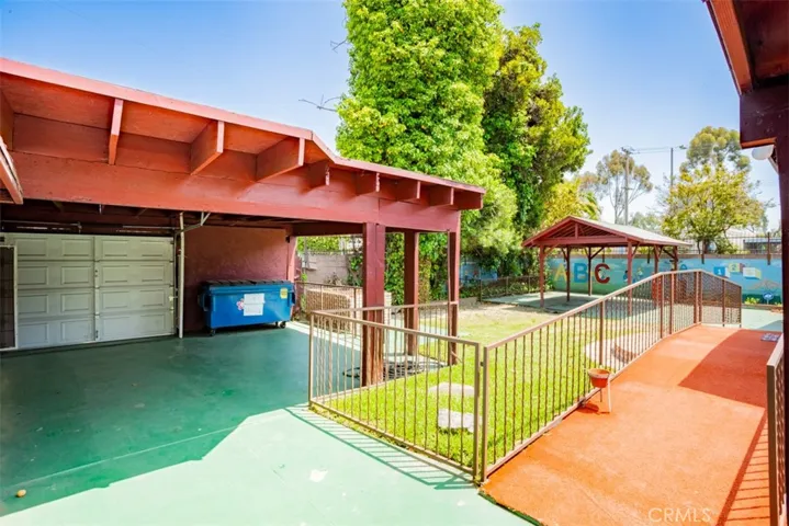 1673 E Imperial Highway, Los Angeles, California 90059